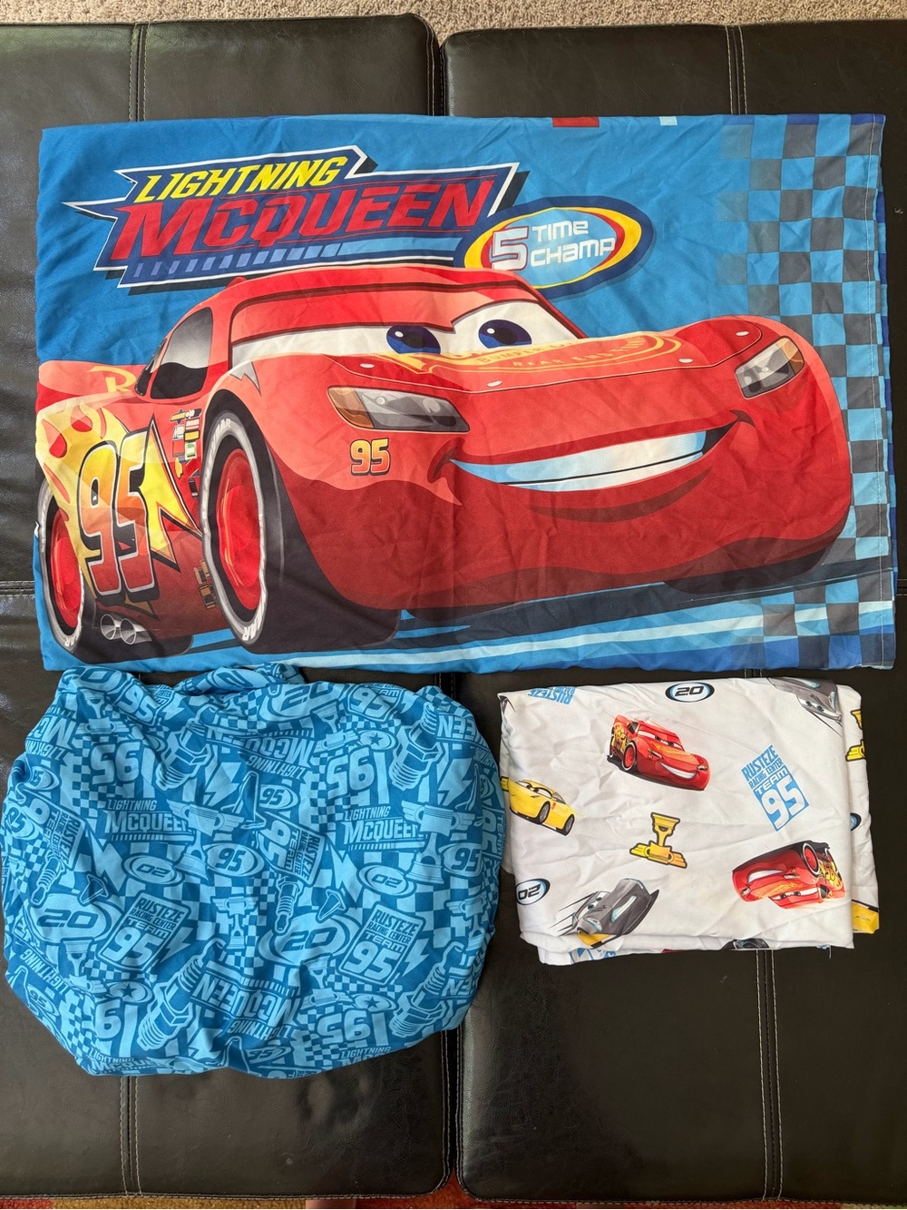 Disney - Lightning McQueen Bedding Set in Red, Blue, White